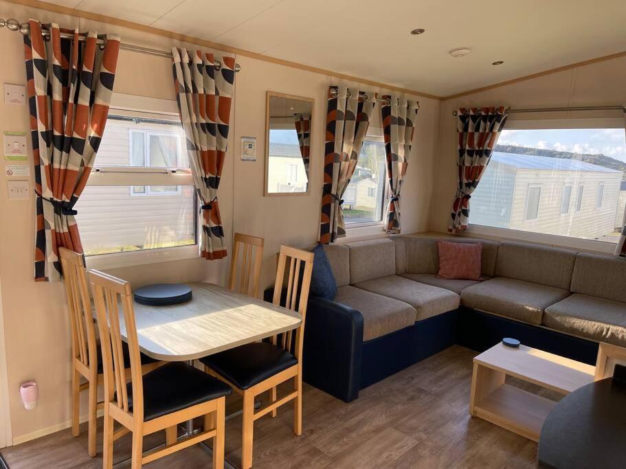 Reevas Retreat At Littlesea Park, Weymouth Apartment *