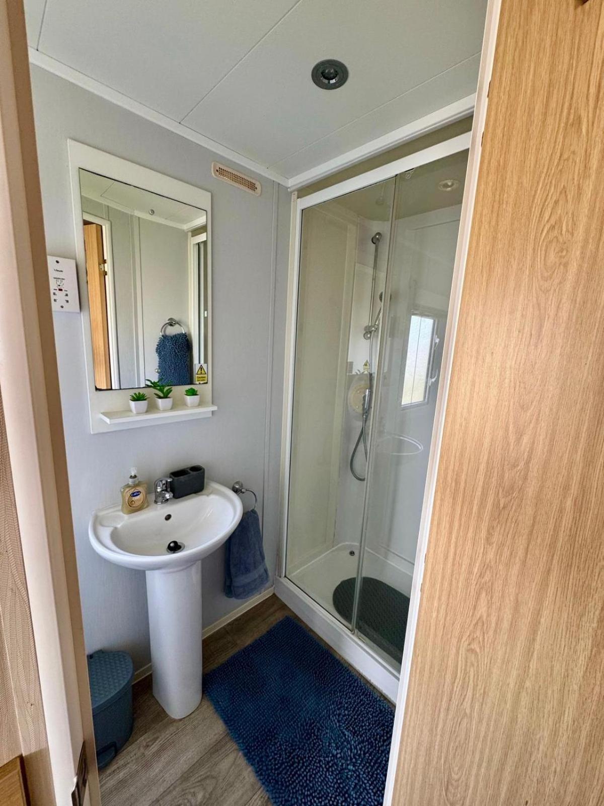 Reevas Retreat At Littlesea Park, Weymouth * Wyke Regis
