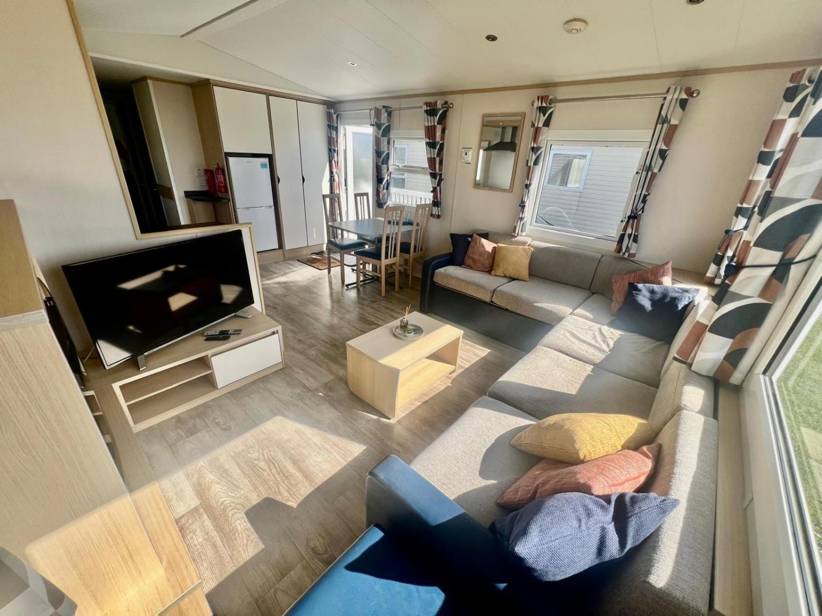 Reevas Retreat At Littlesea Park, Weymouth Apartment